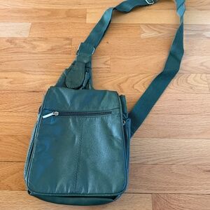Vintage Buxton Soft Leather Sling Bag Crossbody Bag Green